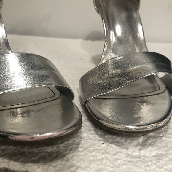 Fioni silver sandals. Size 8 1/2 - Picture 11 of 15